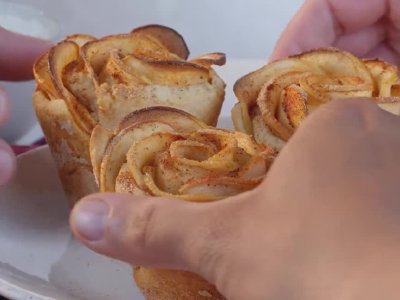 Receita de Tortinhas de Flores de Maçã