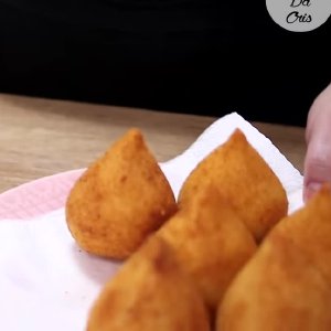 Receita de Coxinha de Frango Fácil